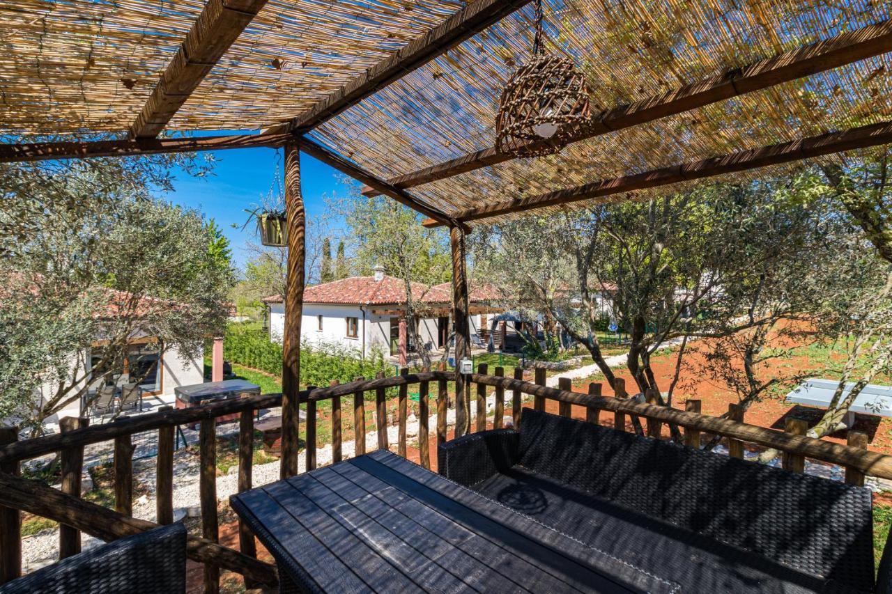 Apartmani Noa I Natali Kaldanija Exterior foto