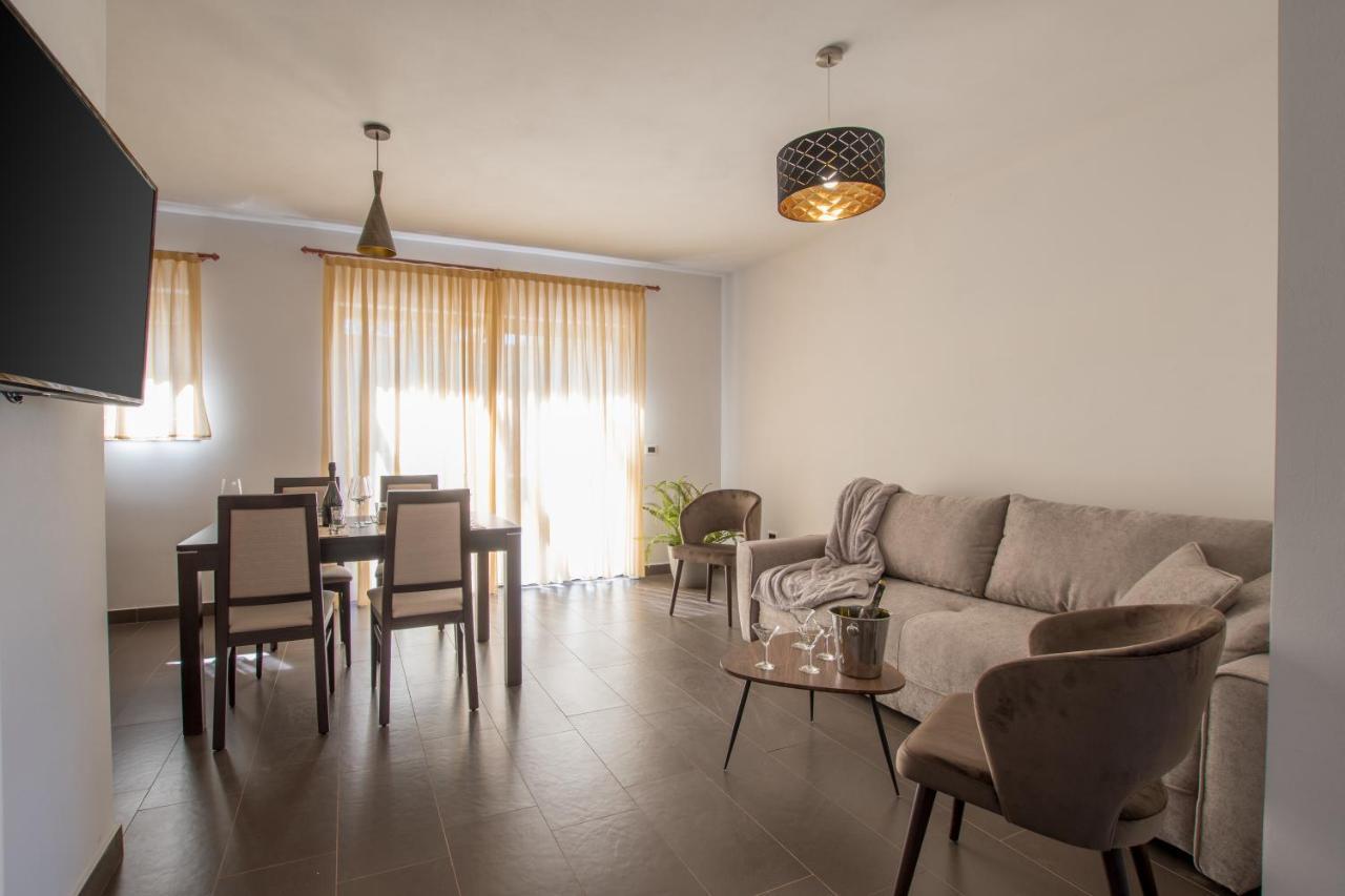 Apartmani Noa I Natali Kaldanija Exterior foto